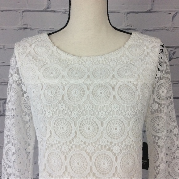Crown & Ivy White Lace Dress, Size 6 - Picture 2 of 10